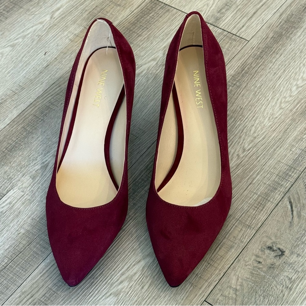 Brand New Nine West Burgundy Suede Heels – Size 8M